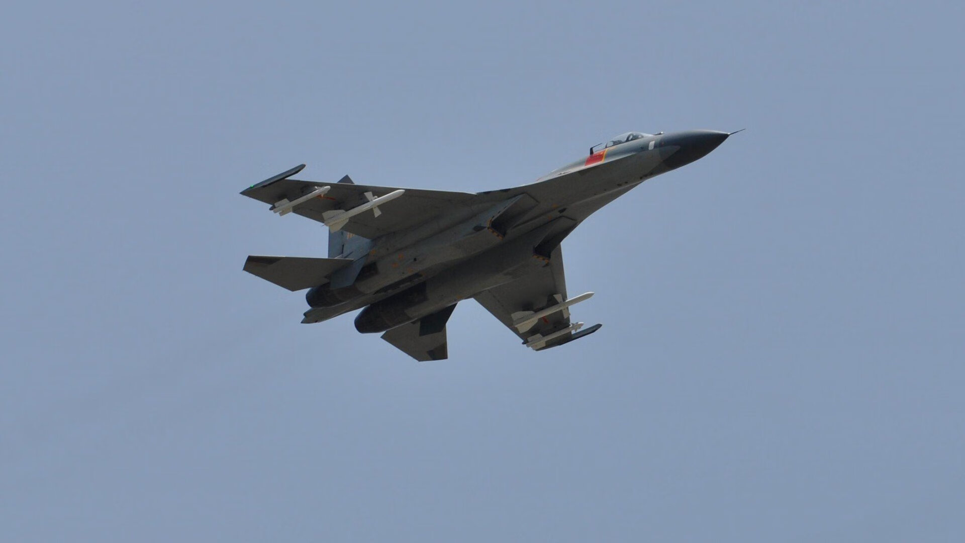 FB体育官方-_城市夜市赛：独特夜间体验带来无限惊喜_，城市夜市街景图片