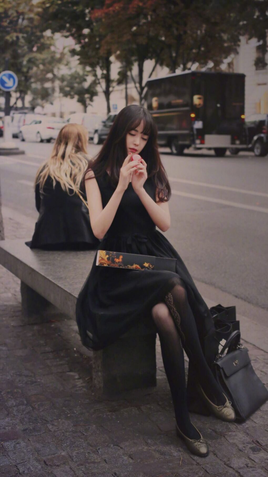 FB体育-“飞盘对抗：三叉湖赛场上的精准投掷与飞翔竞技”