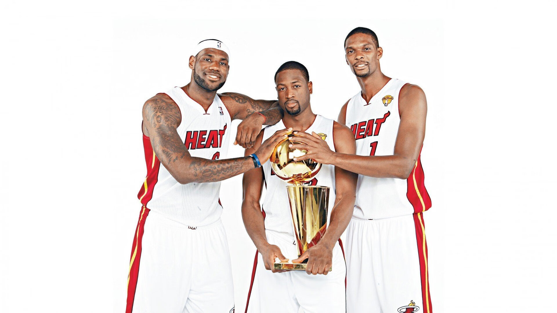 《Uzi:从无名到传奇,电竞梦想永不止步》,uzi在电竞圈的地位